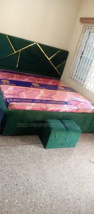 Bed and Mattress Queen Size Plus Otaman