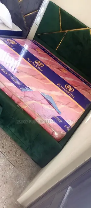 Bed and Mattress Queen Size Plus Otaman