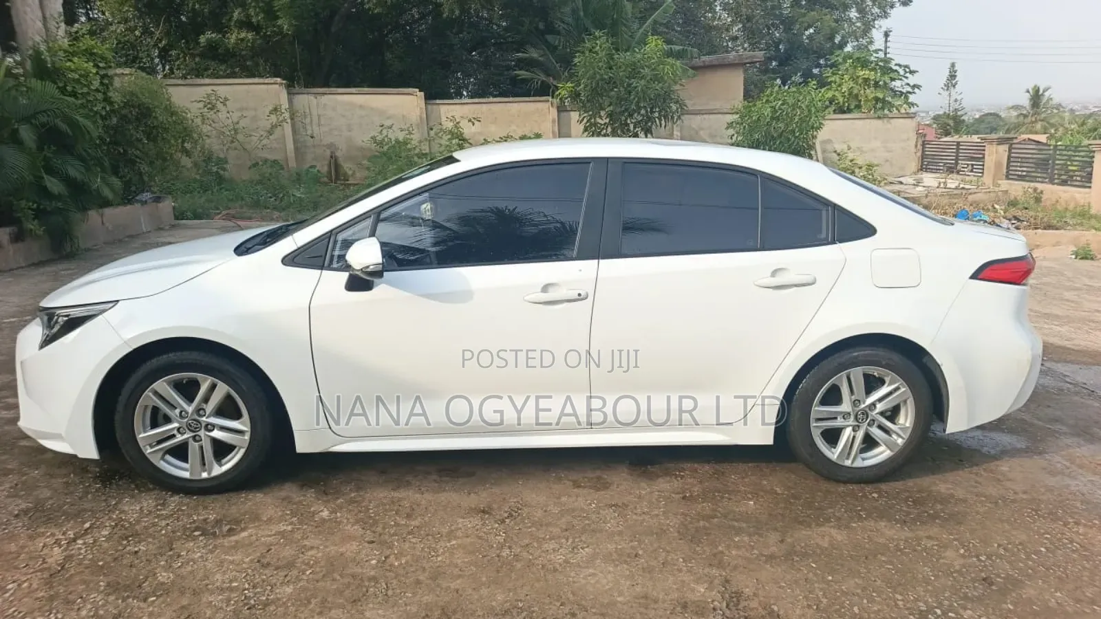 Toyota Corolla 2022 White