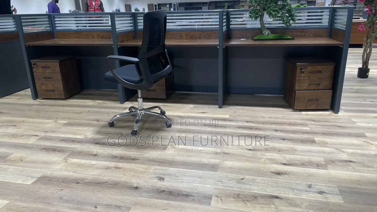 6 Seater Workstation