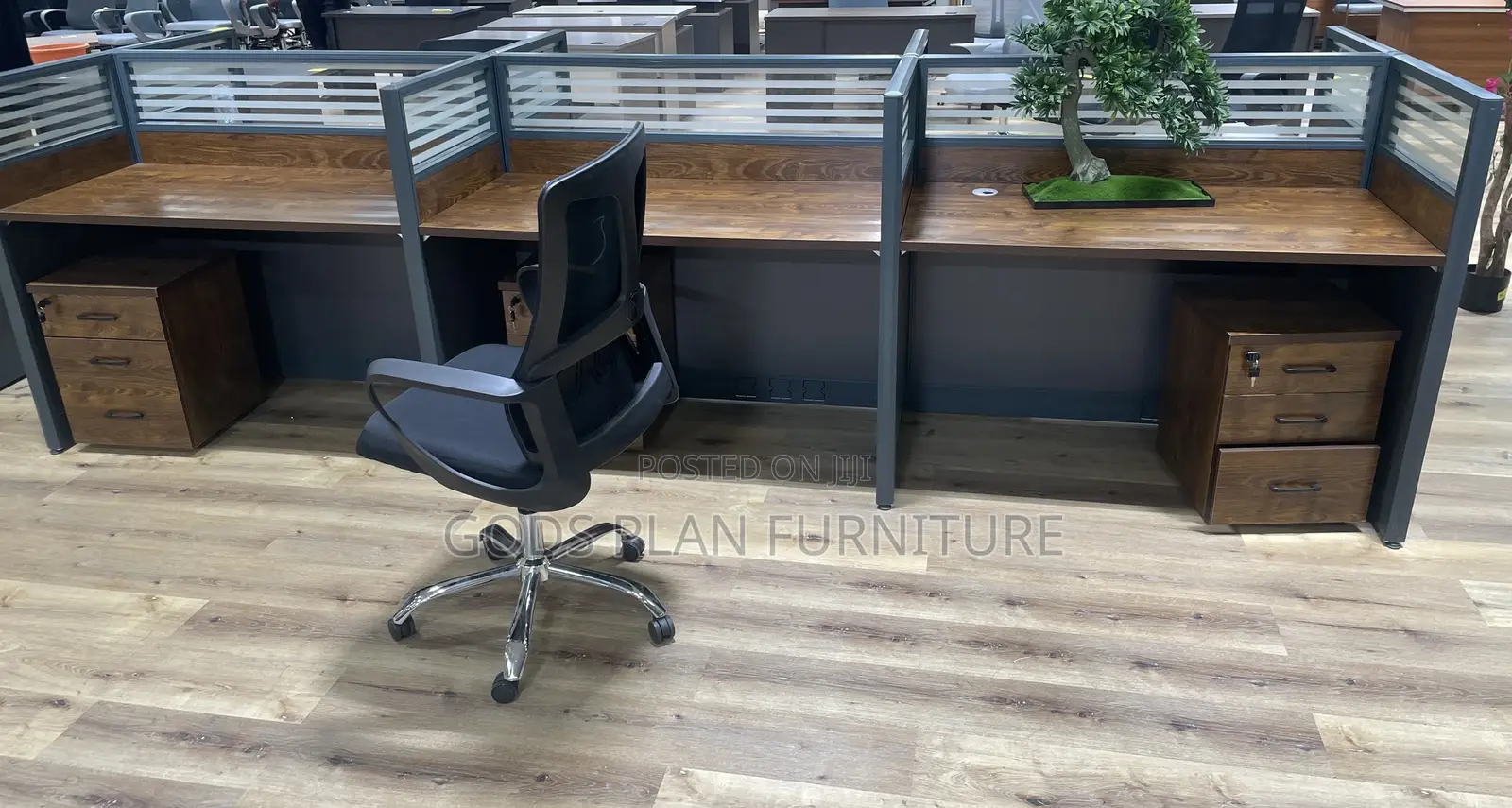 6 Seater Workstation