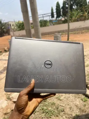 Laptop Dell Latitude 7400 8GB Intel Core i5 SSHD+SSD 256GB
