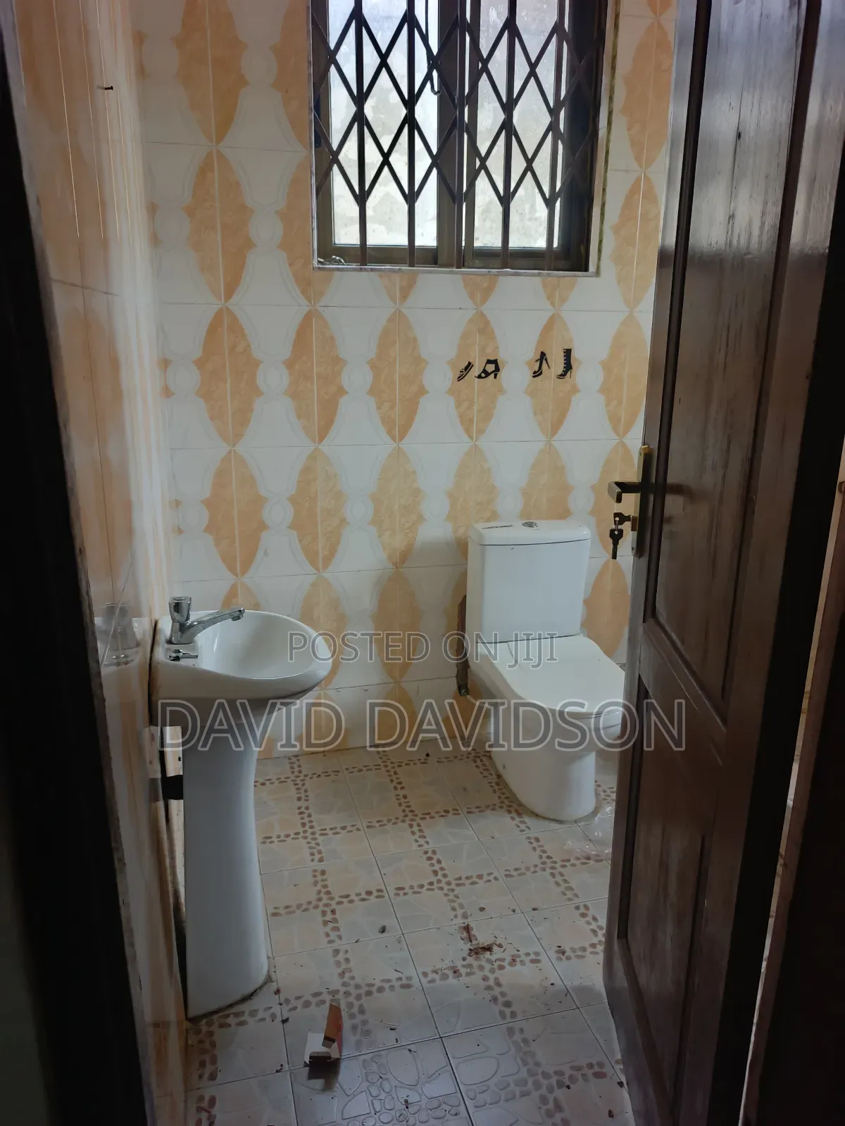 3bdrm Apartment in 3 Bedroom Apartment,, Tema Metropolitan for rent