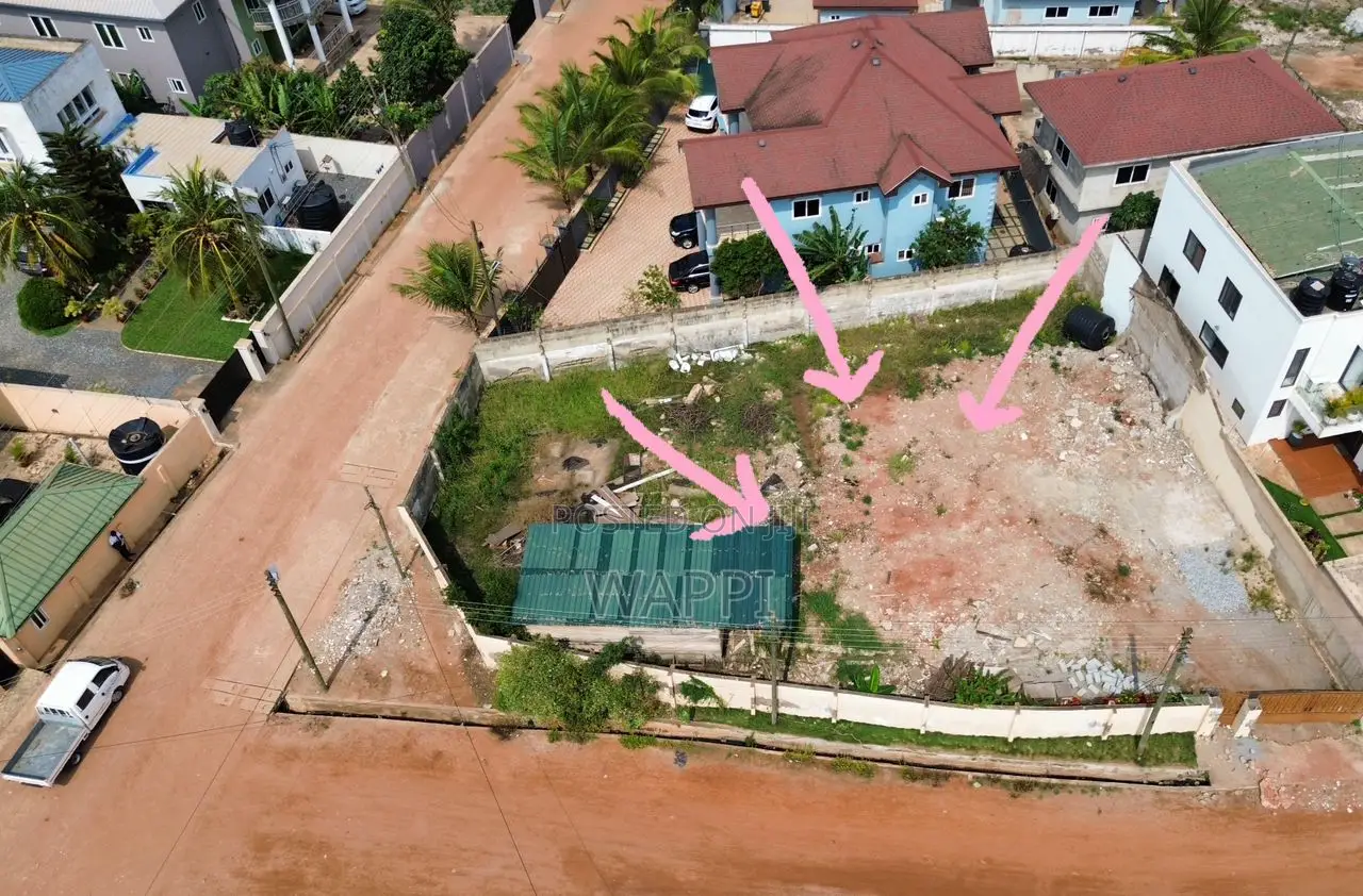 Tiled 1 Plot for Sale