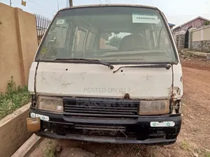 Nissan Caravan (Urvan) 2012 White