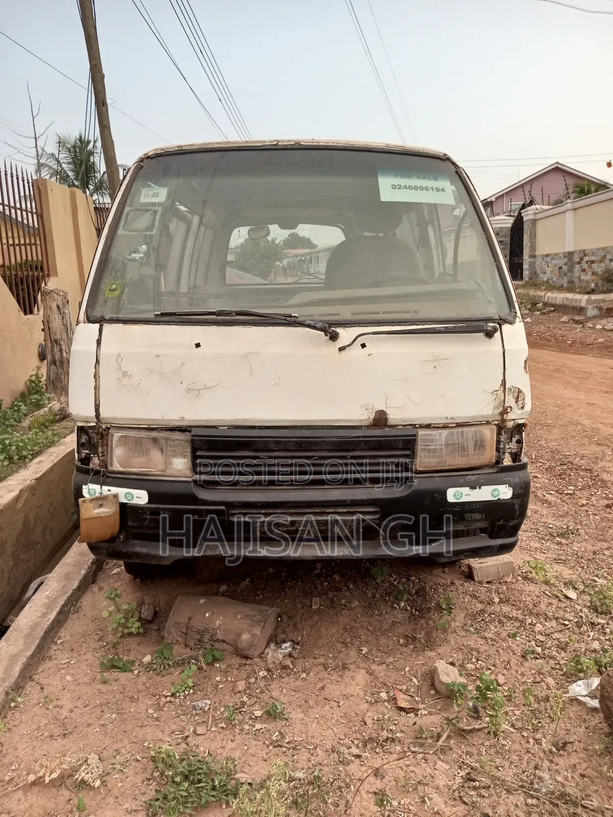 Nissan Caravan (Urvan) 2012 White