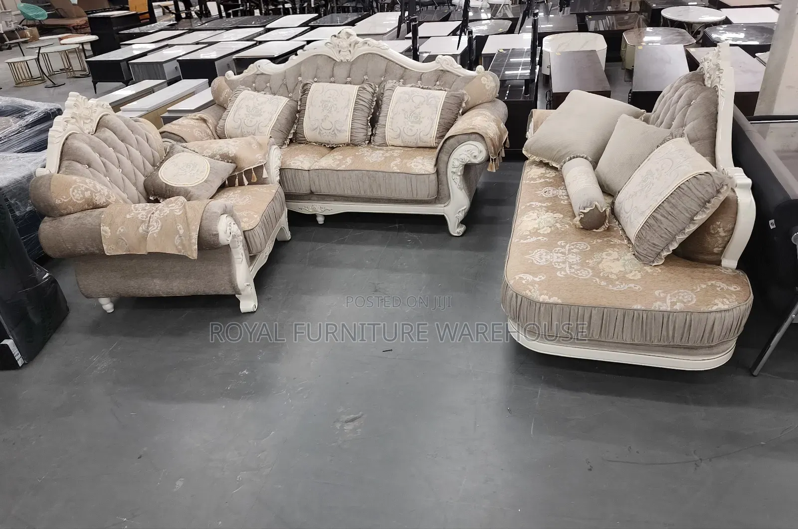 European-Style Royal Sofa Collection (Hand-Carved European-Style)
