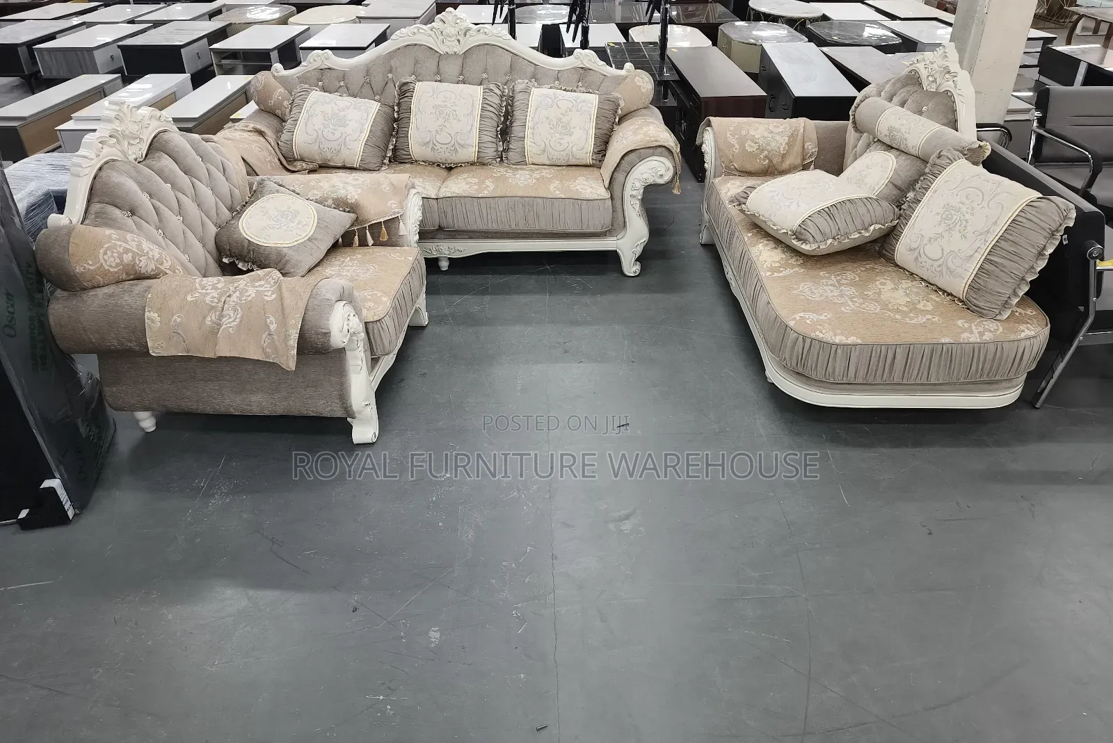 European-Style Royal Sofa Collection (Hand-Carved European-Style)