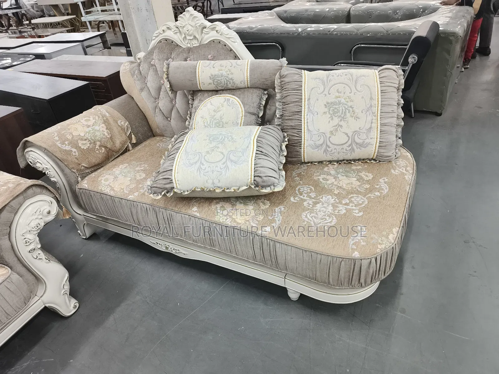 European-Style Royal Sofa Collection (Hand-Carved European-Style)