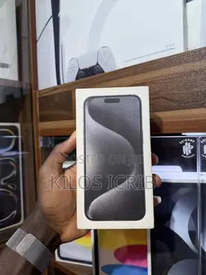 New Apple iPhone 15 Pro Max 256 GB Black