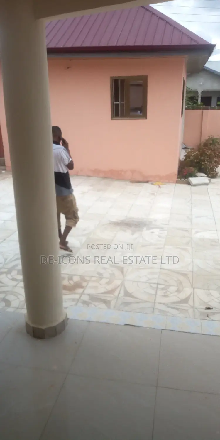3bdrm House in Awutu Senya East Municipal for sale