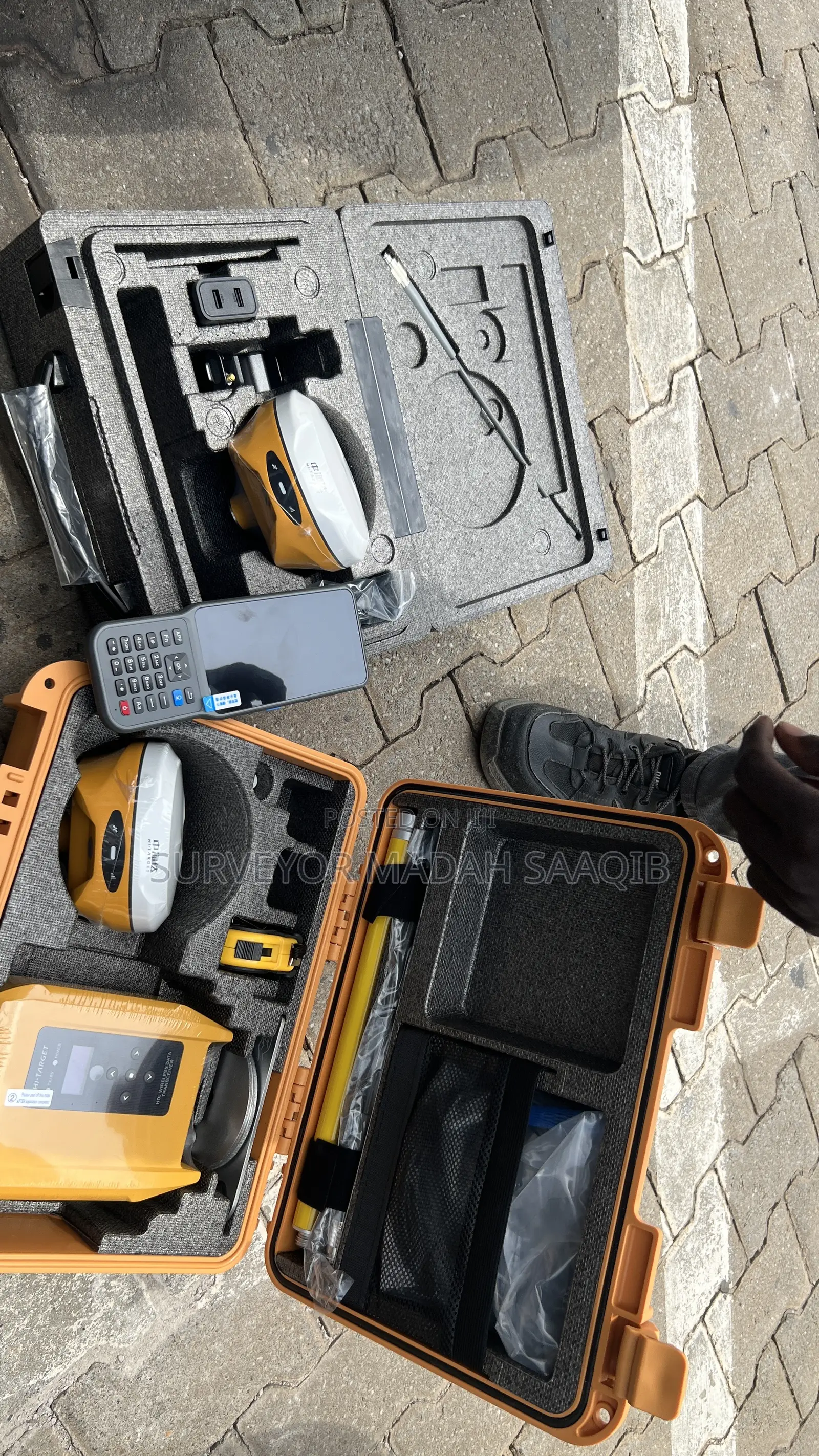 Hi Target V300 RTK Full Set Survey Instrument