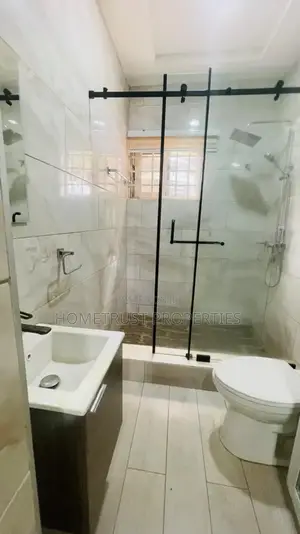 5bdrm Duplex in Spintex Emef Estate, Melcom for sale