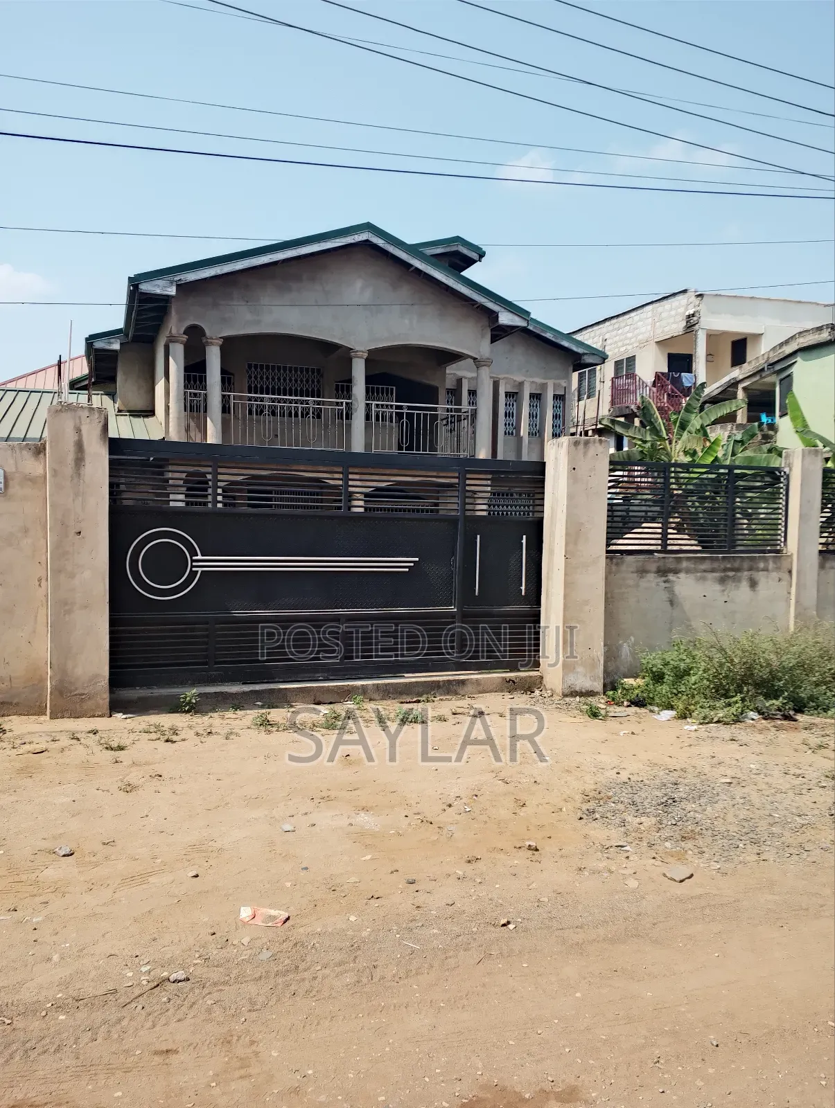 6bdrm Mansion in Enjoyy Estates, Tema Metropolitan for sale