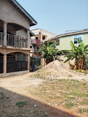 6bdrm Mansion in Enjoyy Estates, Tema Metropolitan for sale