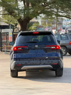 Toyota Grand Highlander XLE 2025 Blue