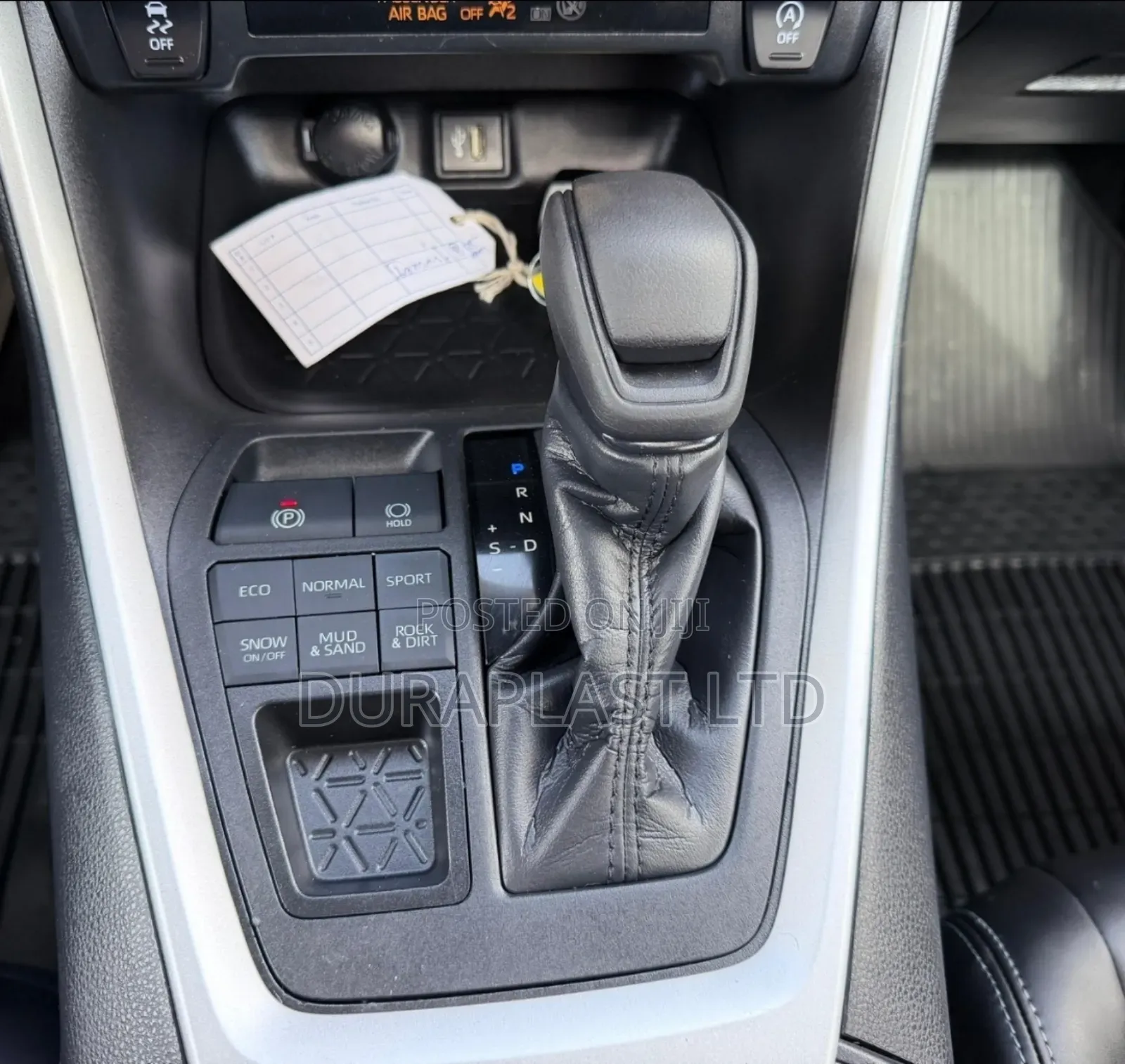 Toyota RAV4 XLE 2021 Silver