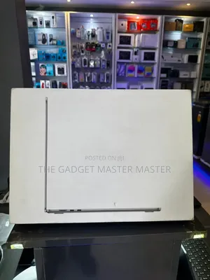 New Laptop Apple MacBook Air 2022 M2 8GB Apple M2 SSD 512GB
