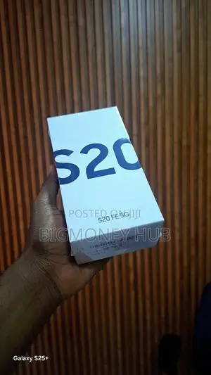 New Samsung Galaxy S20 FE 5G 128 GB