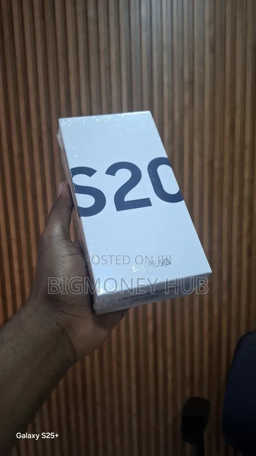 New Samsung Galaxy S20 FE 5G 128 GB
