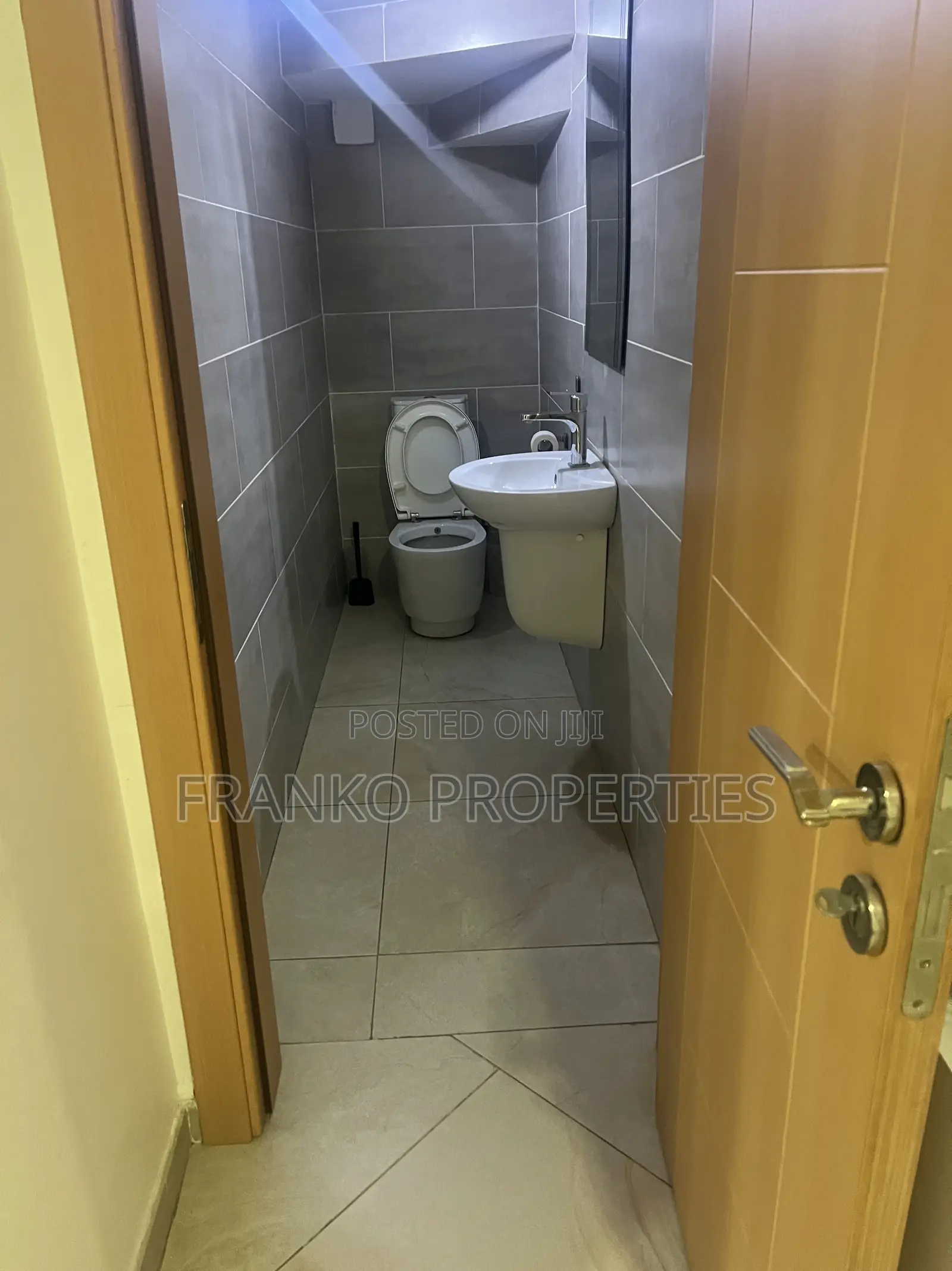 Furnished 4bdrm House in Franko Properties, American House for rent