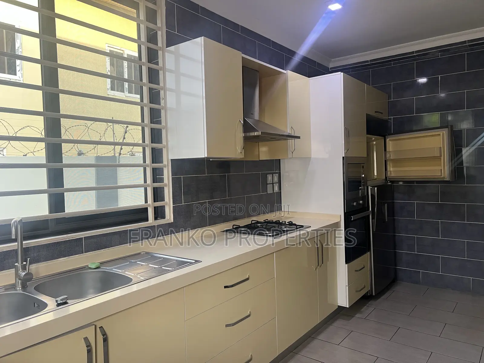 Furnished 4bdrm House in Franko Properties, American House for rent