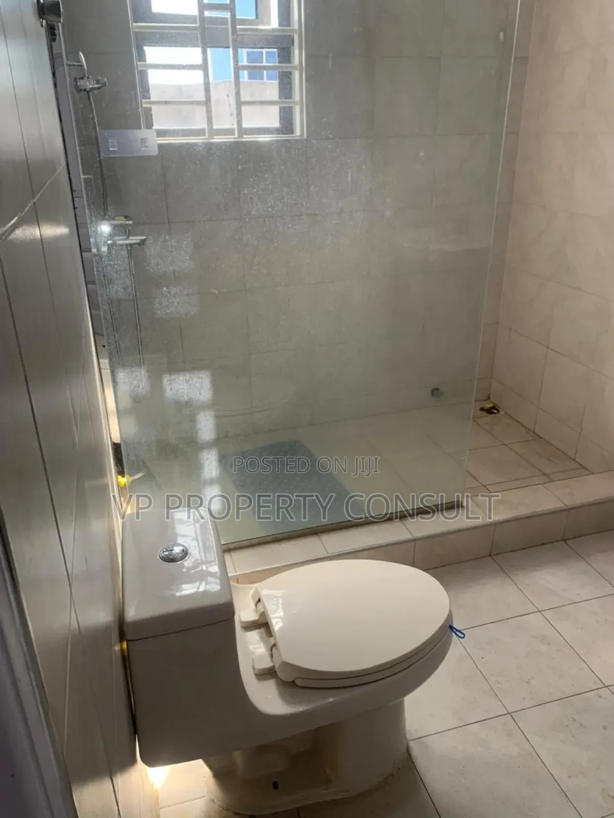 2bdrm Apartment in Ashaley Botwe for rent