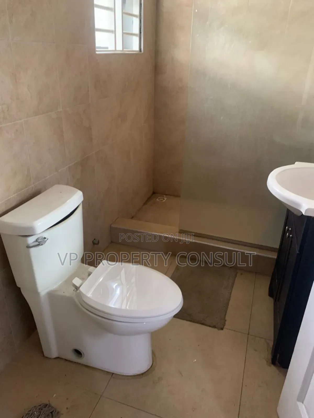 2bdrm Apartment in Ashaley Botwe for rent
