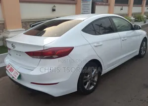Hyundai Elantra Limited 2018 White