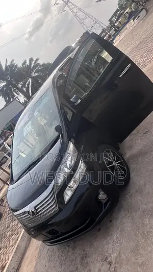 Toyota Vellfire 2011 Black
