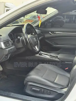Honda Accord Sport (1.5L 4cyl Turbo CVT) 2019 White