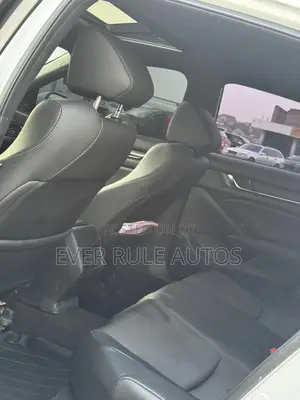 Honda Accord Sport (1.5L 4cyl Turbo CVT) 2019 White