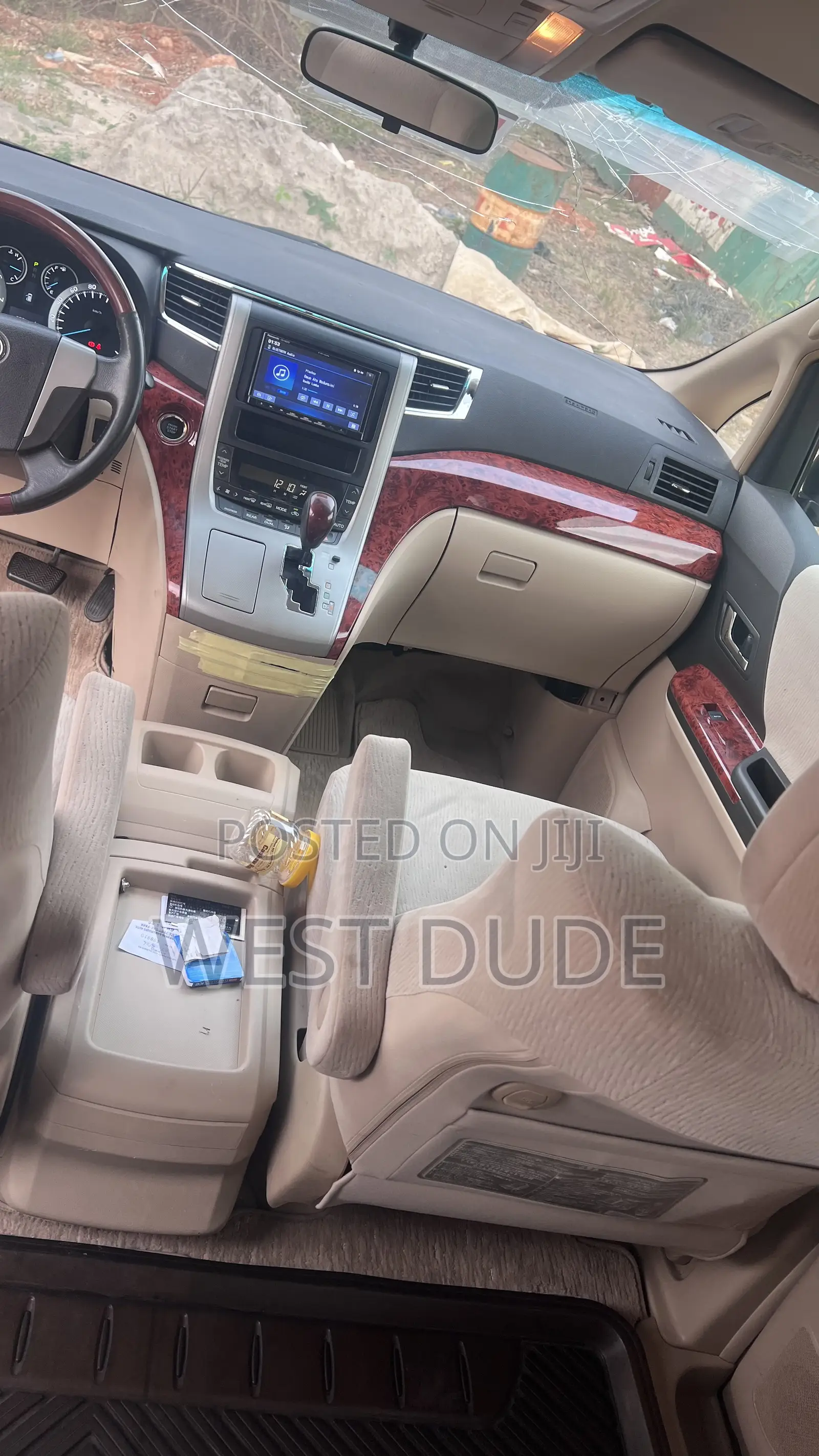 Toyota Vellfire 2011 Black