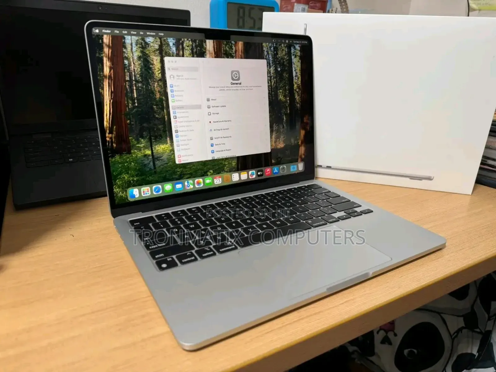 New Laptop Apple MacBook Air 2022 M2 16GB Apple M2 SSHD (Hybrid) 512GB
