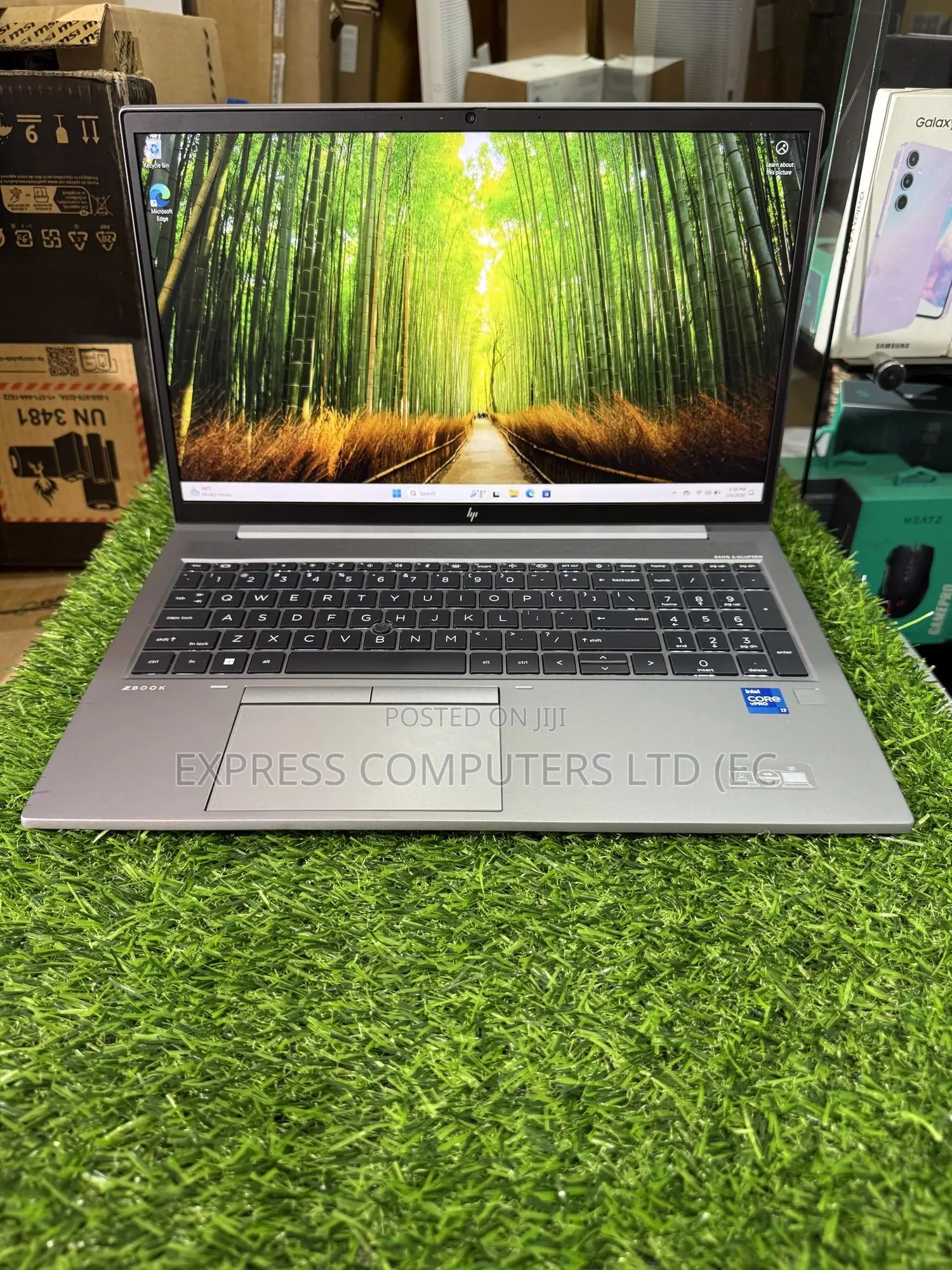 Laptop HP ZBook Firefly G8 16GB Intel Core i7 SSD 512GB