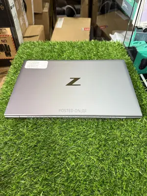 Laptop HP ZBook Firefly G8 16GB Intel Core i7 SSD 512GB