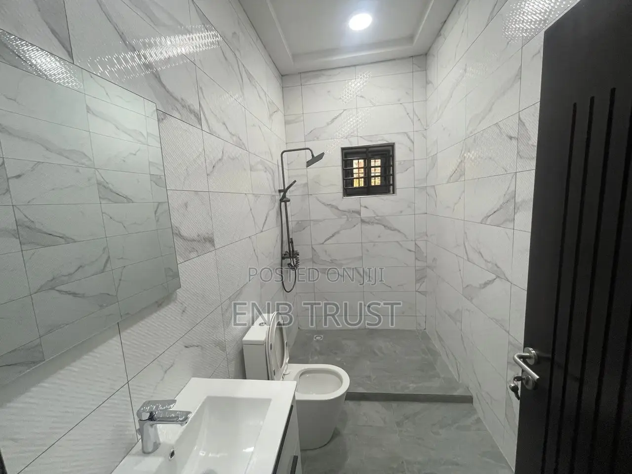 3bdrm Townhouse / Terrace in Parakuo for rent