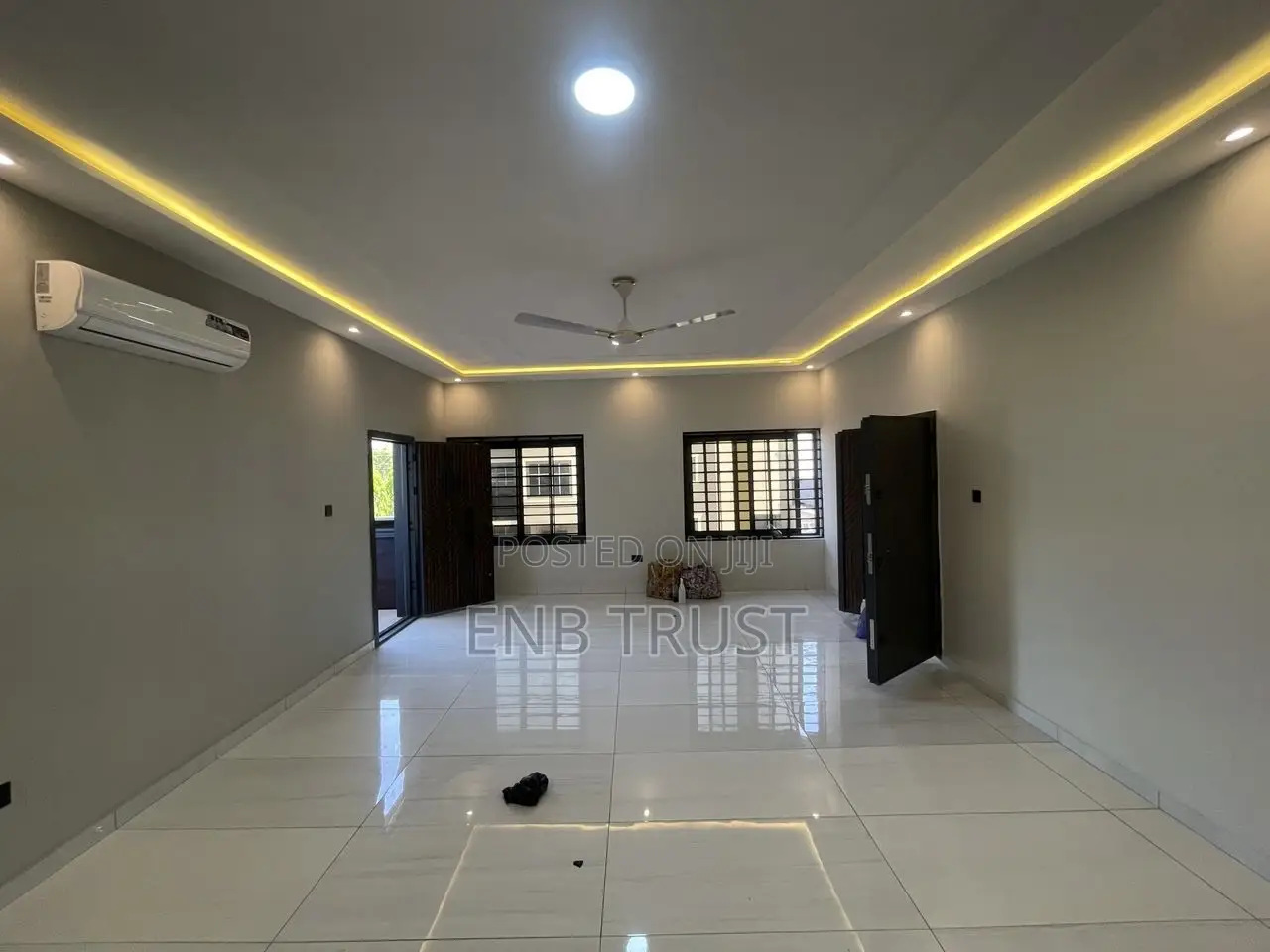 3bdrm Townhouse / Terrace in Parakuo for rent