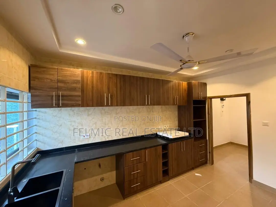 3bdrm House in Felmic Real Estate, Amasaman for sale