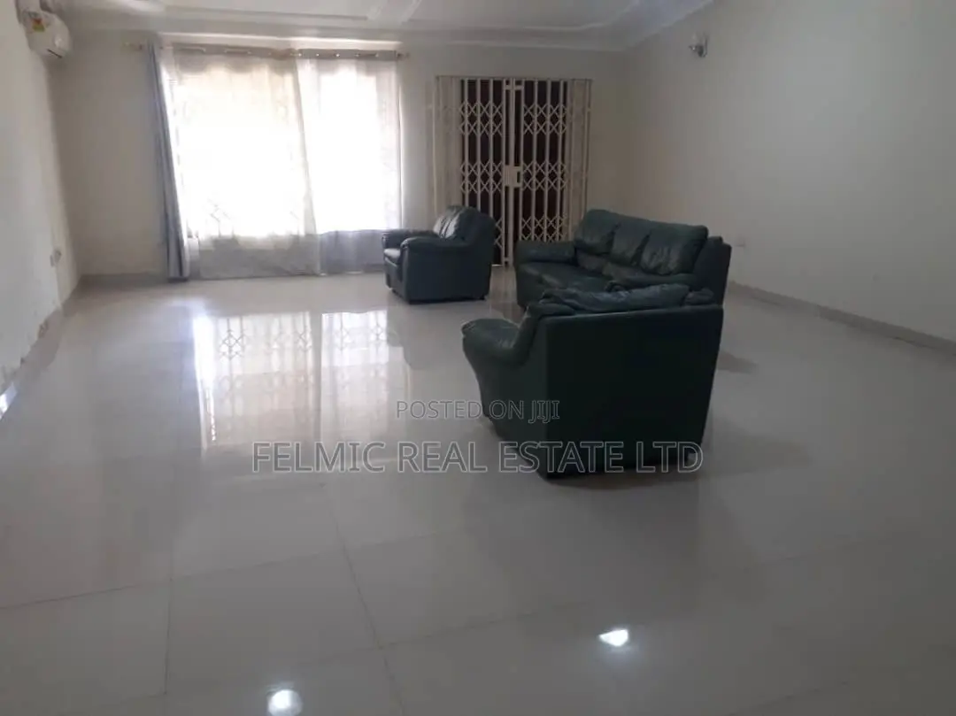 5bdrm House in Felmic Real Estate, Housing Down for sale