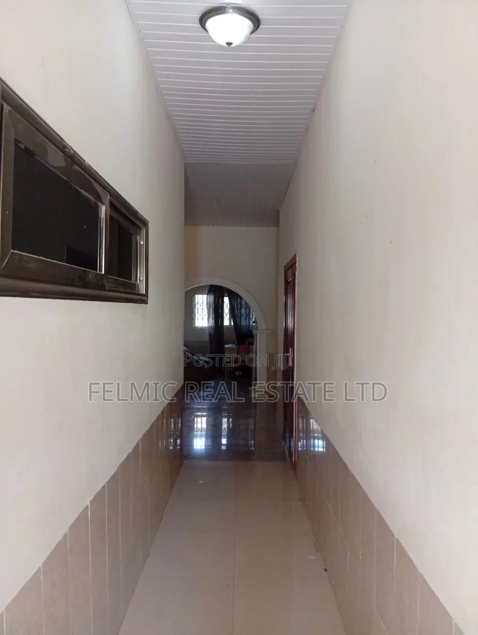 5bdrm House in Felmic Real Estate, Housing Down for sale