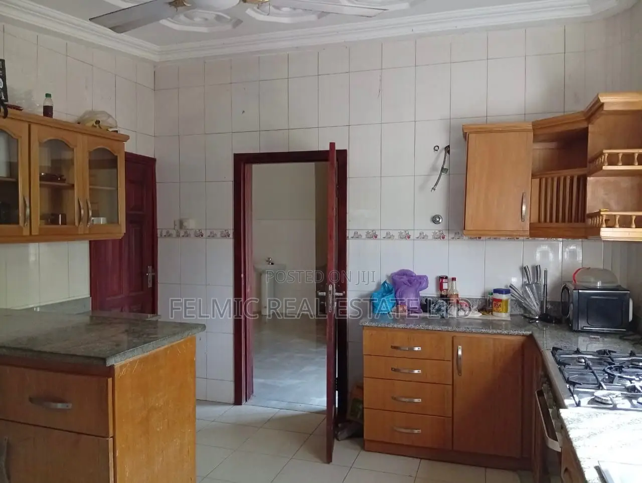 5bdrm House in Felmic Real Estate, Housing Down for sale