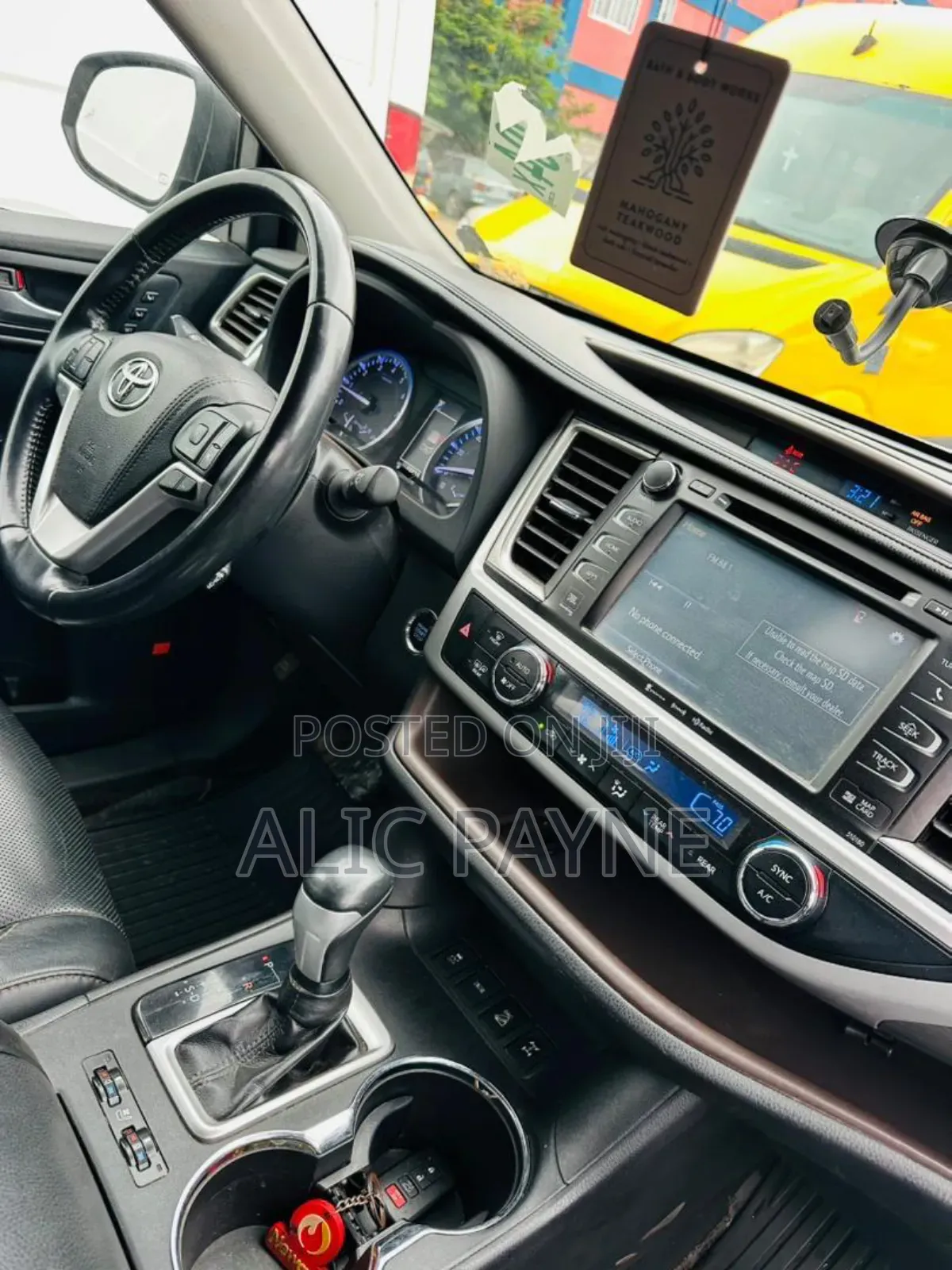 Toyota Highlander Limited 2019 White