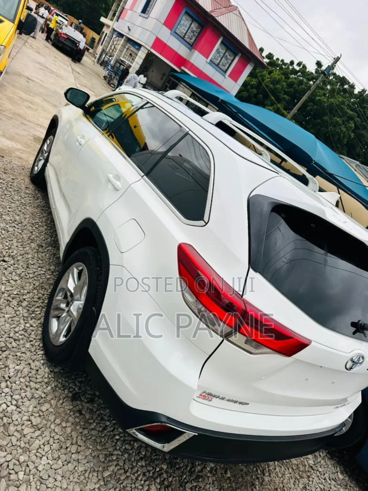 Toyota Highlander Limited 2019 White