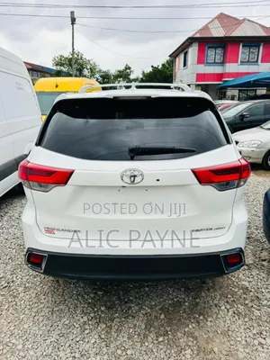 Toyota Highlander Limited 2019 White