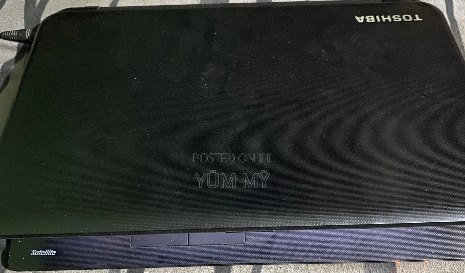 Laptop Toshiba Satellite C50D 4GB AMD A8 HDD+SSD 500GB