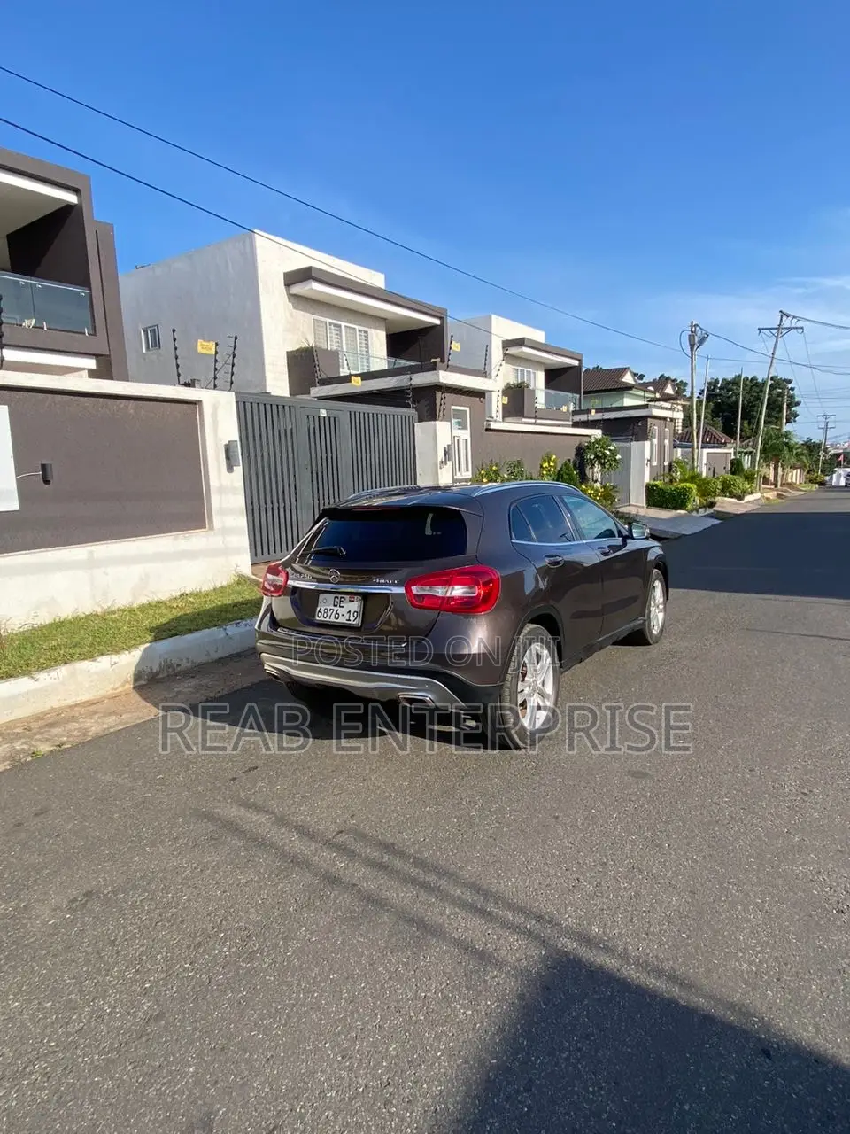 Mercedes-Benz GLA 250 2016 Brown