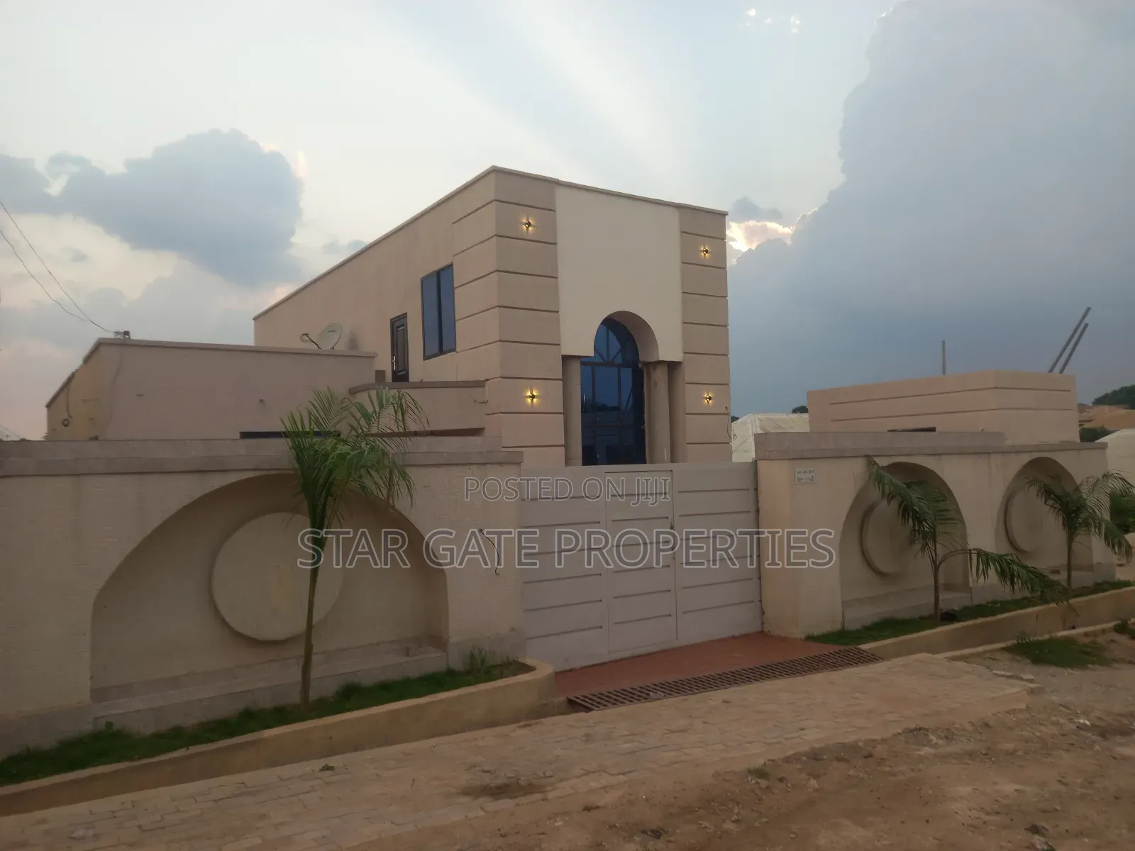 4bdrm House in Adesina, Kumasi Metropolitan for sale