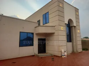 4bdrm House in Adesina, Kumasi Metropolitan for sale