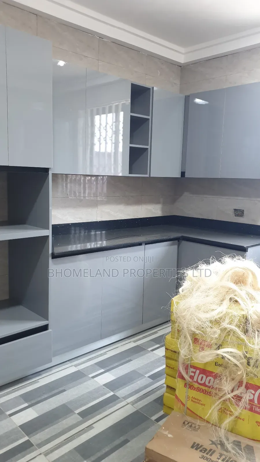4bdrm House in Tema Community 25 for sale